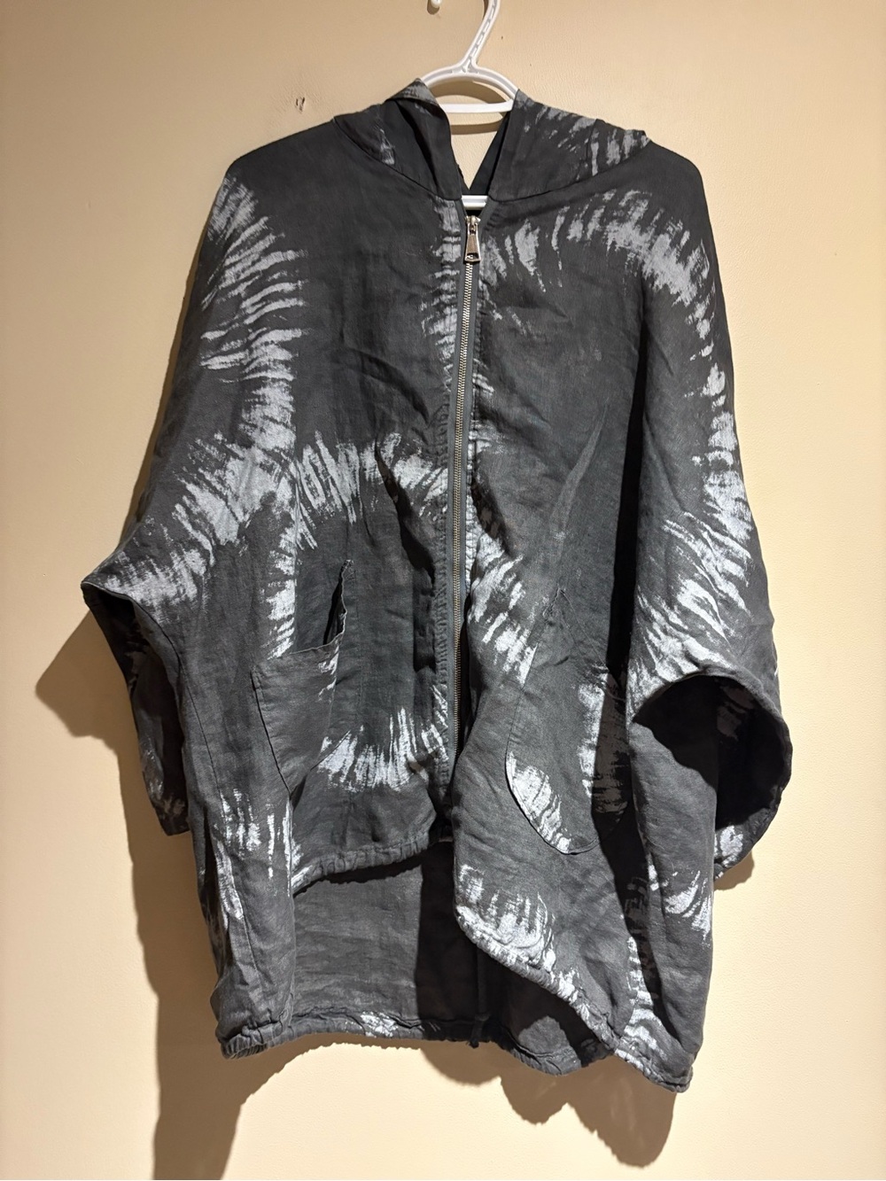 100% Linen Hooded Zippered Jacket Tunic Size 2X Charcoal Grey Tie Dye Sunburst